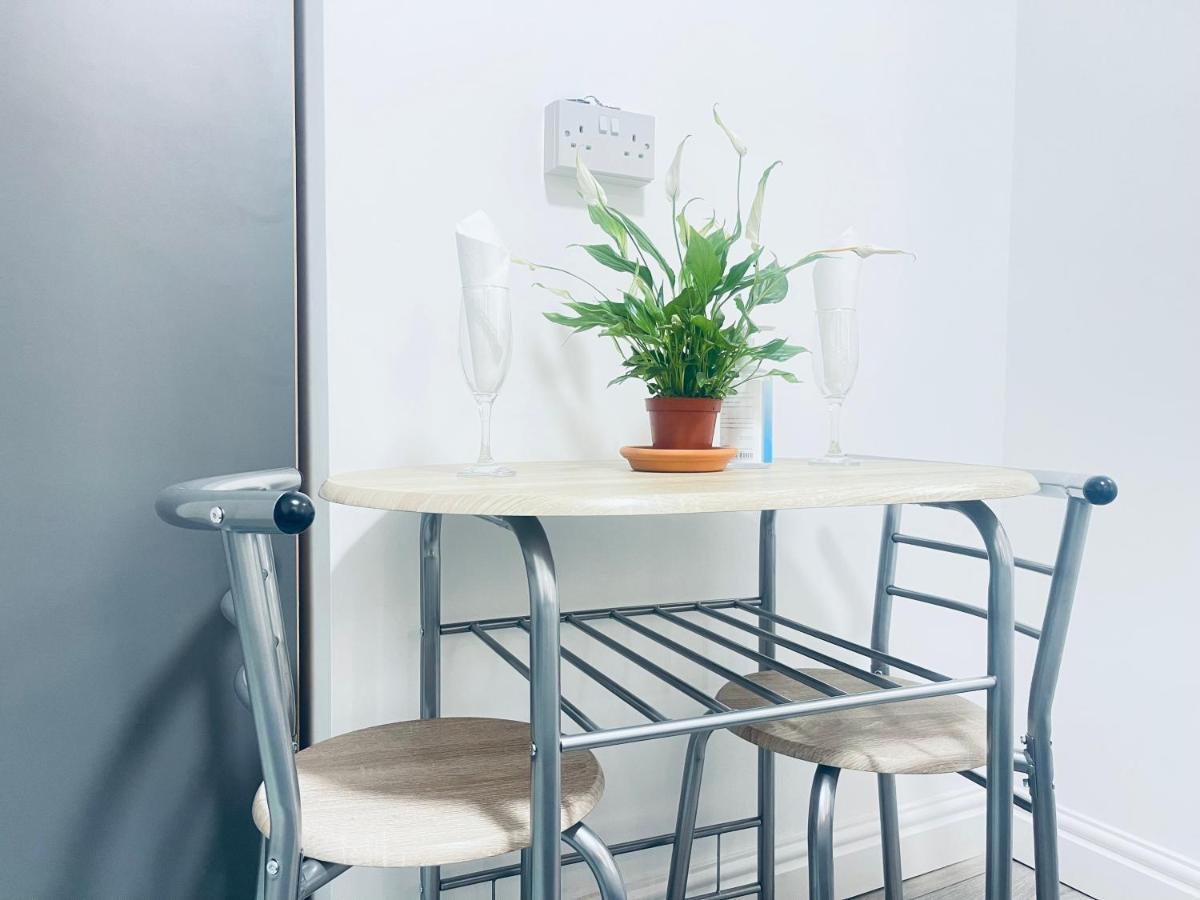 1 Bed Apartment Μπέρμιγχαμ Εξωτερικό φωτογραφία