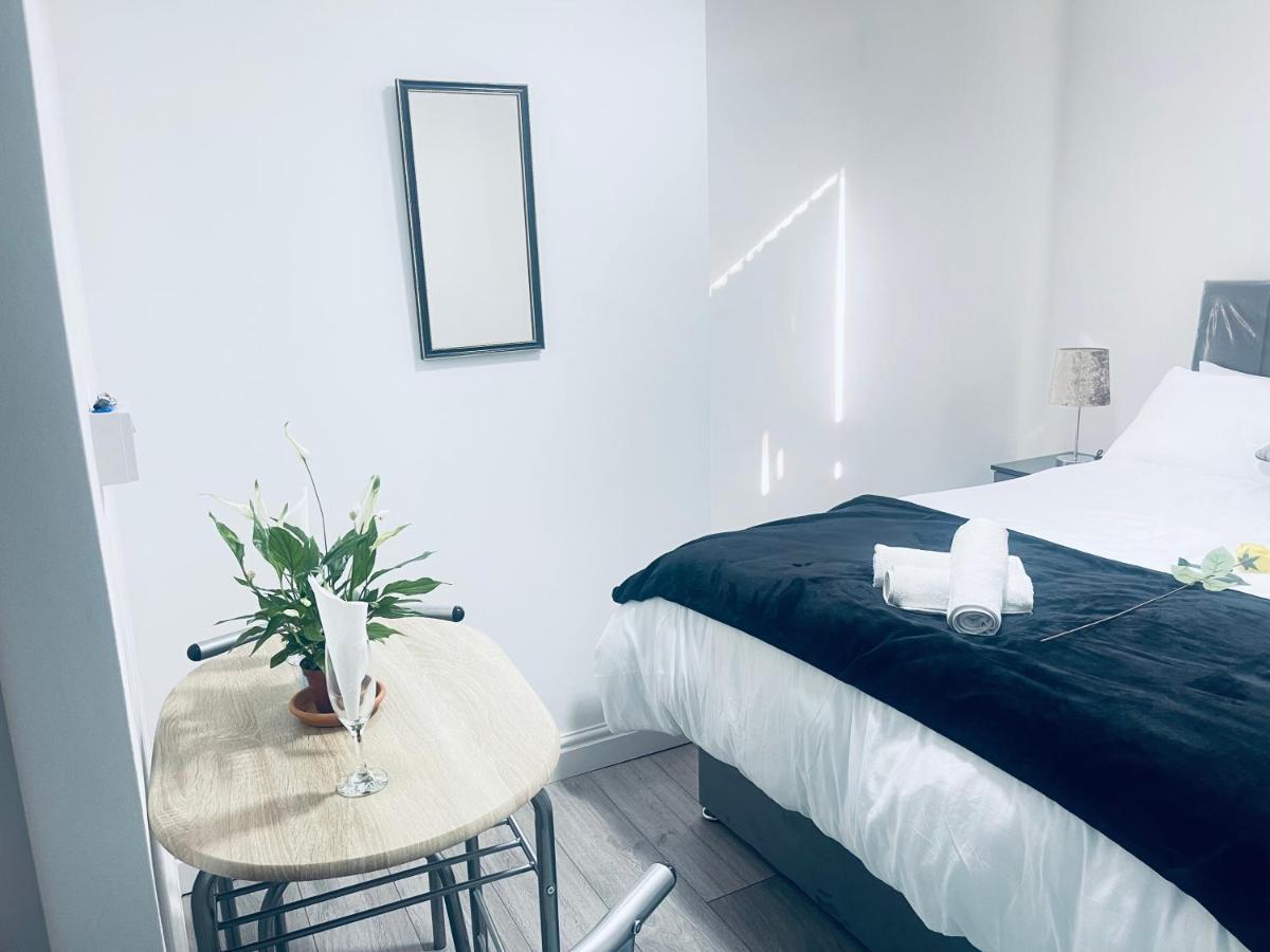 1 Bed Apartment Μπέρμιγχαμ Εξωτερικό φωτογραφία